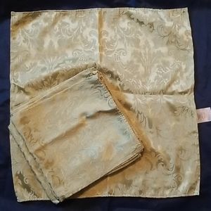 Set of 6 light olive green fabric table napkins